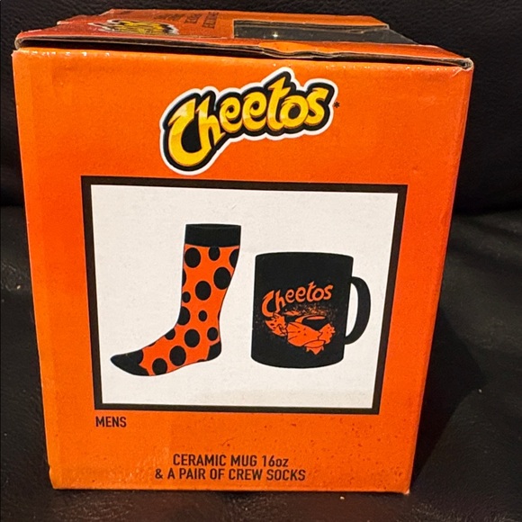 Cheetos Ceramic Mug and Socks Set - Picture 2 of 3